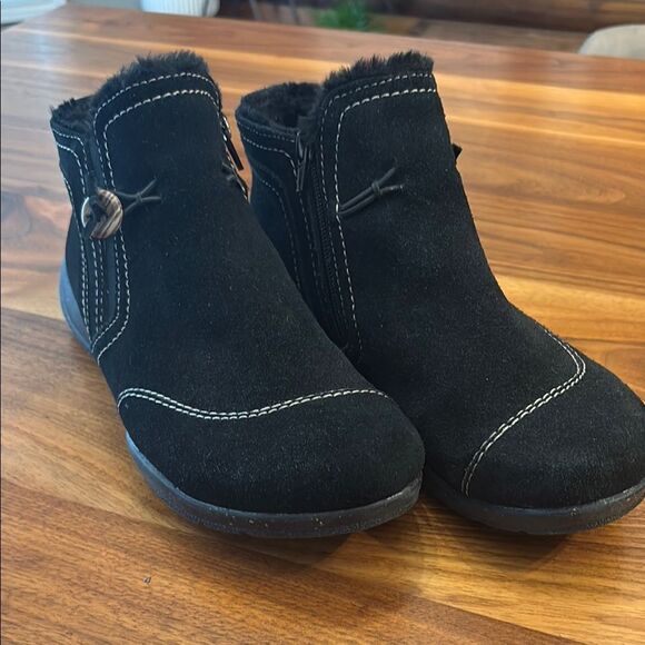 Clarks Black White Stitching Faux Fur inside Roseville Aster Ankle Boot Size 10 - Picture 1 of 8